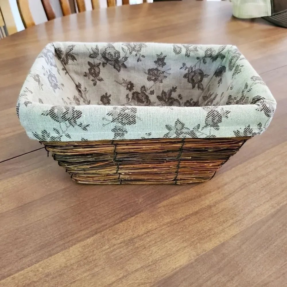 Vintage Basket Lined Vanity Twig 10x7x5
